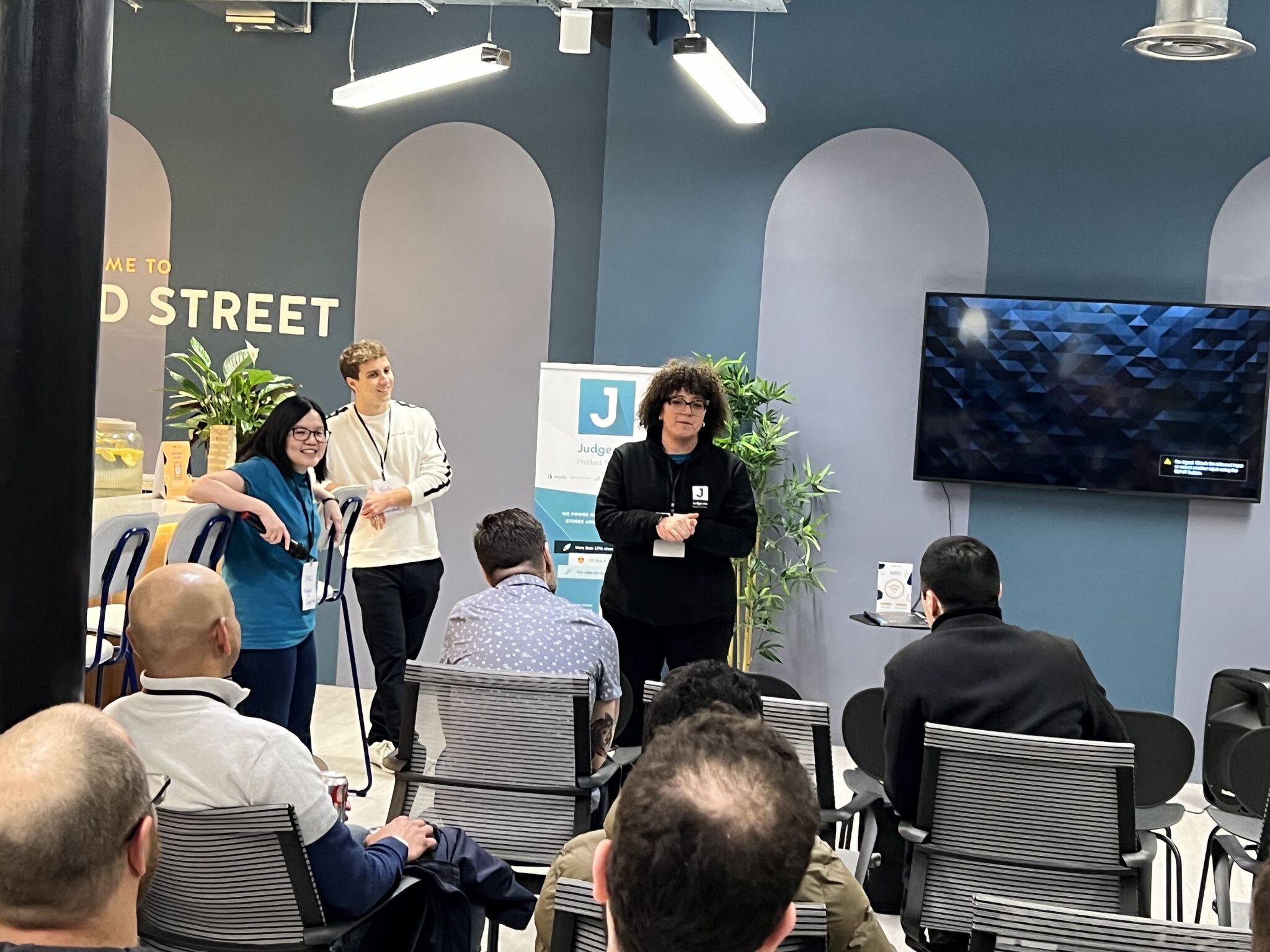 No alternative text description for this image